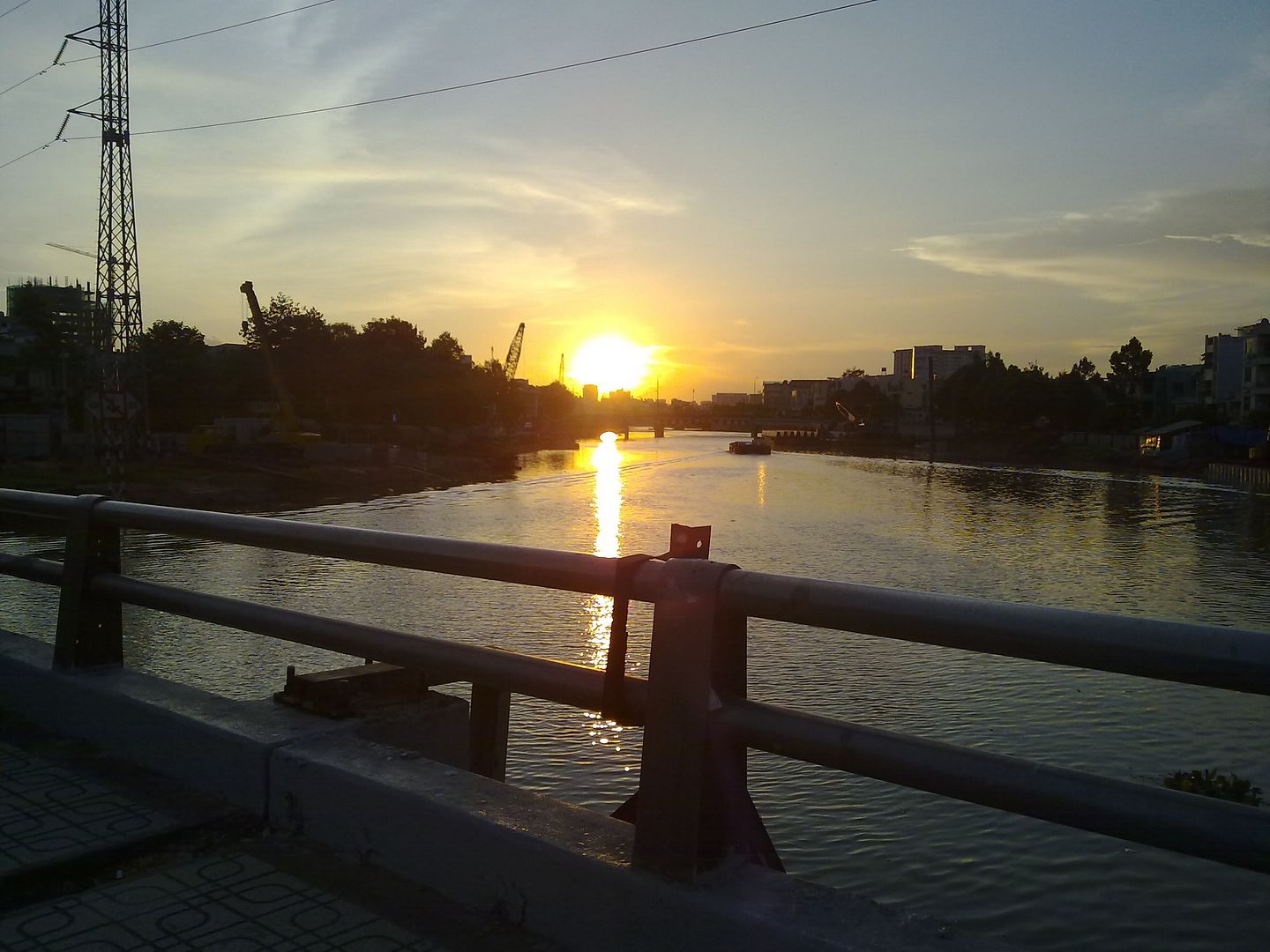 topic về những hình ảnh chụp bằng điện thoại di động