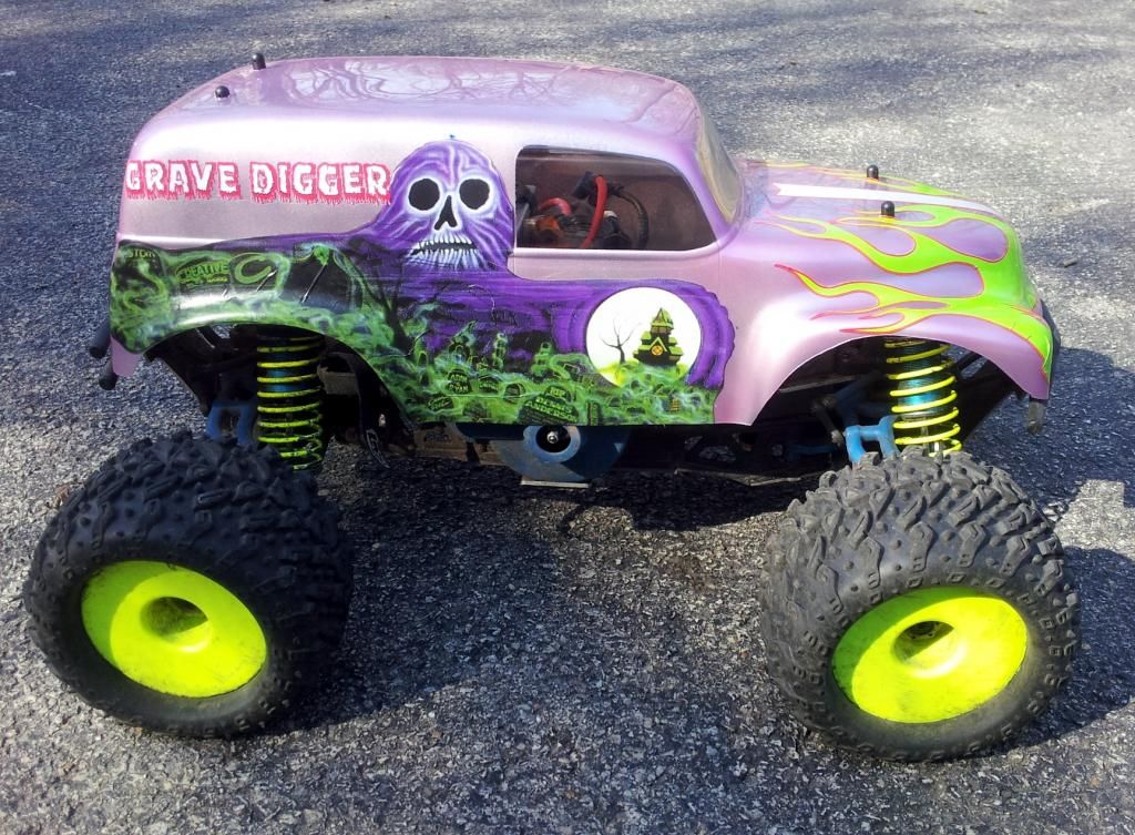 xmaxx grave digger body
