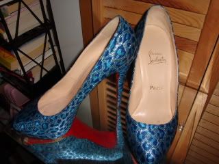 honishoes002.jpg